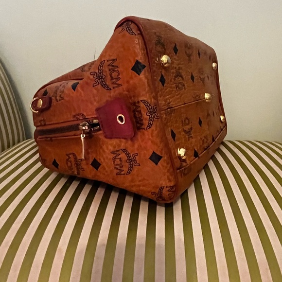 MCM Boston Bag - Picture 7 of 10